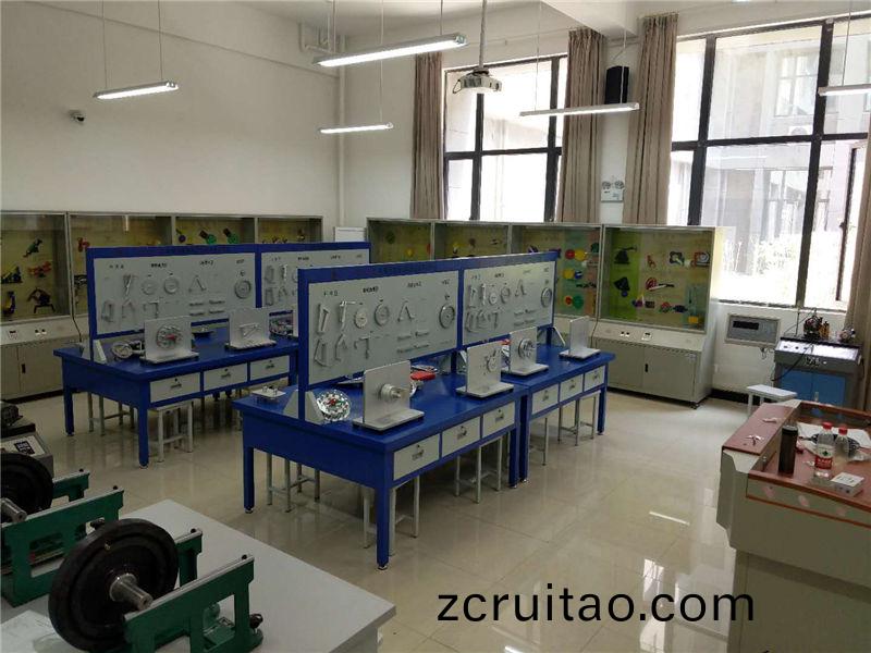 機(ji)械(xie)原(yuan)理(li)與(yu)機(ji)械設(she)計實訓室