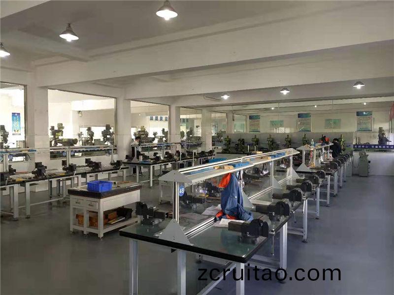 現代鉗工實(shi)訓室