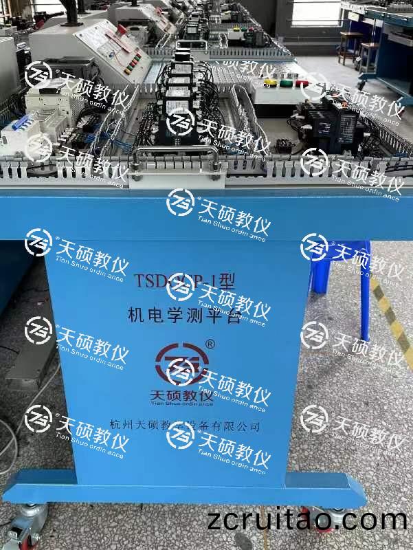 機(ji)電學測(ce)平檯(tai)實(shi)訓(xun)室(shi)順利安(an)裝、調試、培訓、驗收通(tong)過(guo)！