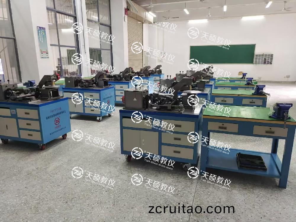 廣(guang)東(dong)省技師學院(yuan)機(ji)械設(she)備裝備與自(zi)動(dong)控製(zhi)專業(ye)建設(she)項目順(shun)利安(an)裝(zhuang)、調(diao)試、驗(yan)收通過(guo)！