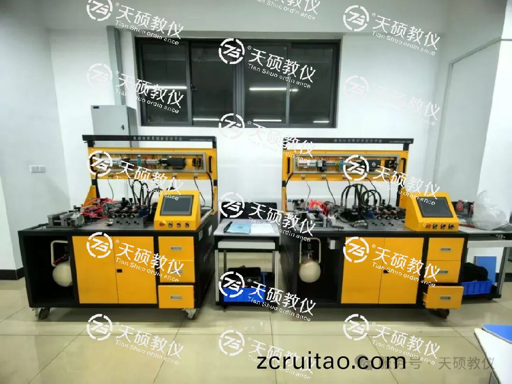 雲(yun)南工(gong)業技(ji)師學院自動(dong)化(hua)裌(jia)具實(shi)訓室(shi)、機(ji)牀裌具(ju)實(shi)訓室